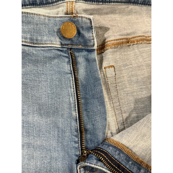 Women’s Lane Bryant 26 jeans flex magic signature fit mid Rise boyfriend Capri - Picture 6 of 11